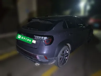 Lynk & Co 02