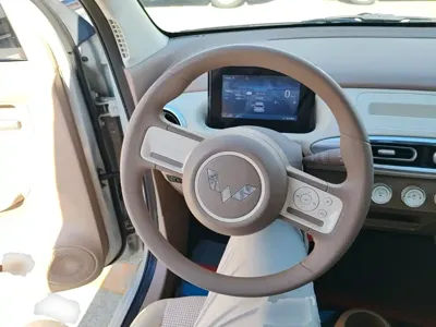 Wuling MINIEV