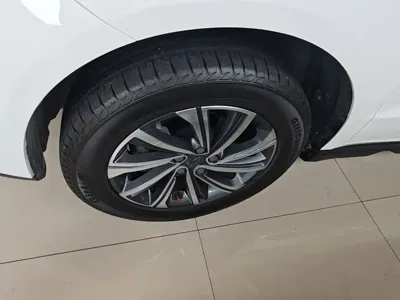 Geely Vision X6