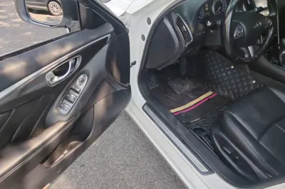 Infiniti Q50L