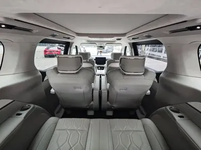 Volvo EM90