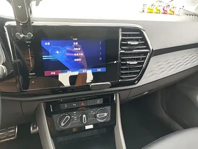 Jetta VS5