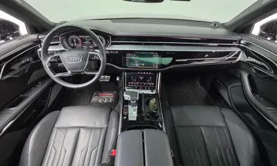 Audi A8