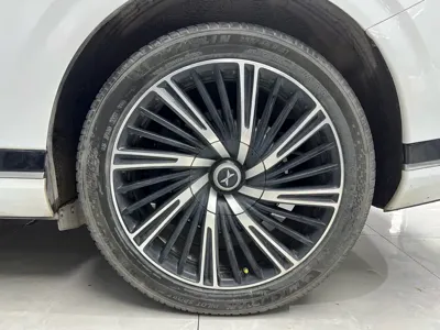 Xpeng G9