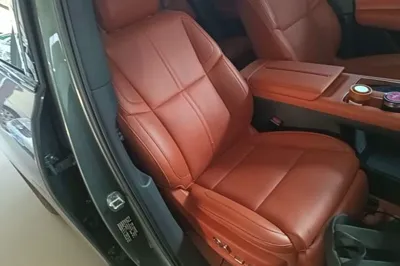 Hongqi HS6 PHEV