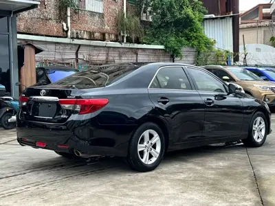 Toyota Reiz