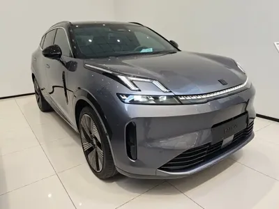 Lynk & Co 08 EM-P