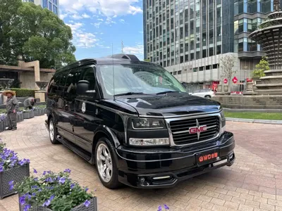 GMC Savana