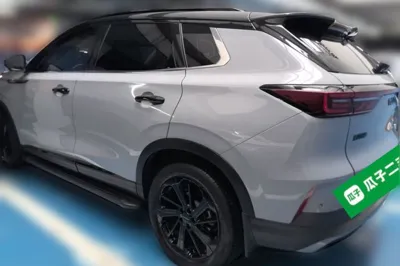 Dongfeng Aeolus Huge