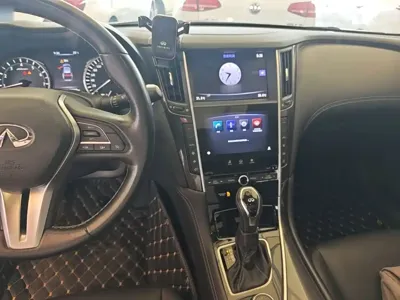 Infiniti Q50L
