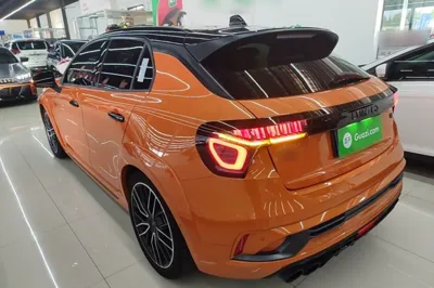 Lynk & Co 02 Hatchback