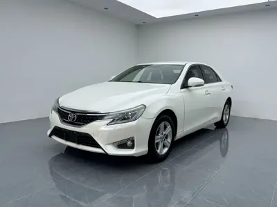 Toyota Reiz