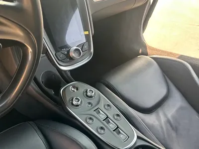 McLaren GT
