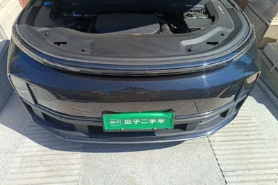 Li Auto L8