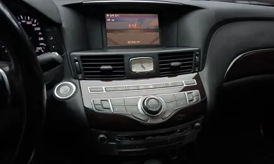 Infiniti M
