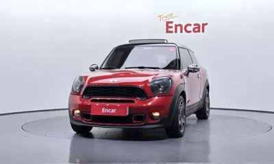 MINI Paceman