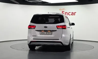 Kia Canival
