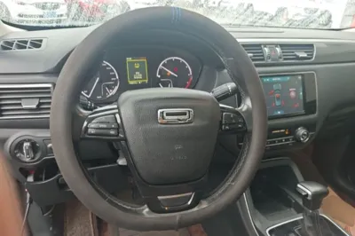 Qoros 5