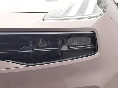 Lynk & Co 06