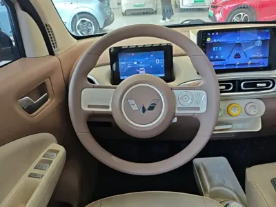 Wuling MINIEV