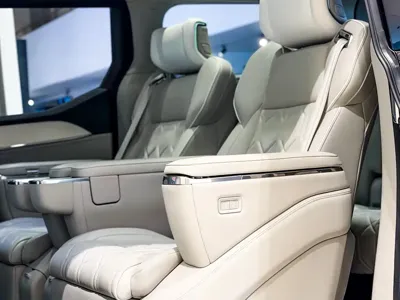 Volvo EM90