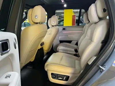 Li Auto Li L8