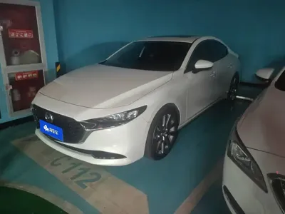Mazda 3 Axela