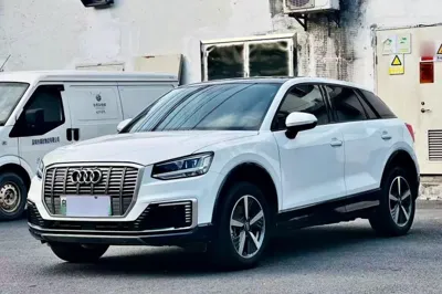 Audi Q2L e-tron