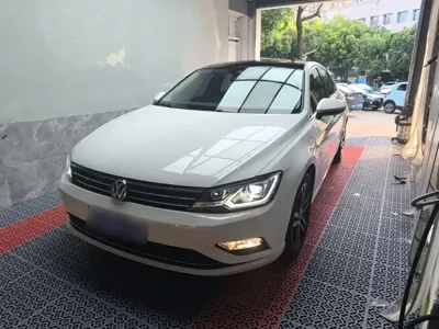 Volkswagen Lamando