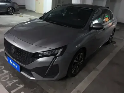 Peugeot 408