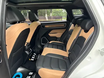 Geely ICON