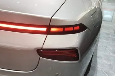 Xpeng P7