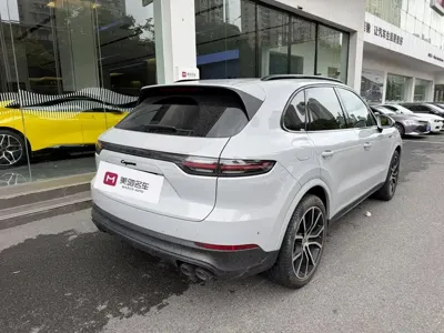 Porsche Cayenne Hybrid