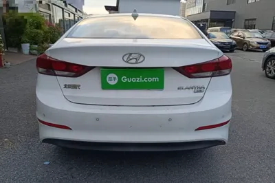 Hyundai Elantra (6th Generation