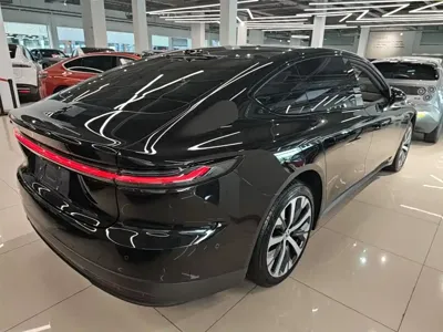 Nio ET7