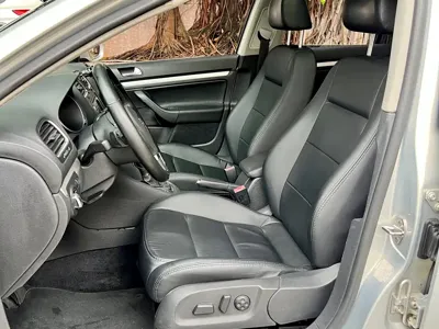 Volkswagen Golf (Import)
