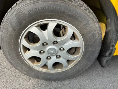 Hyundai Starex