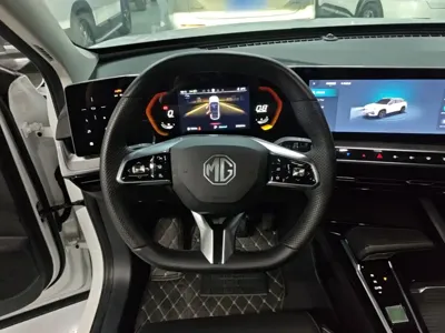 MG MG ONE