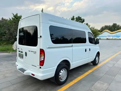 大通 V80