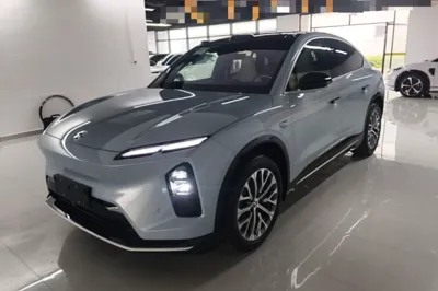 Nio EC6