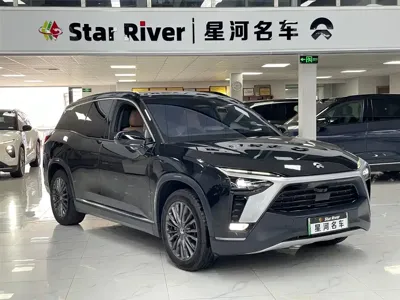 Nio ES8