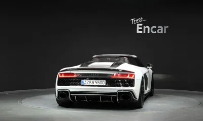 Audi R8