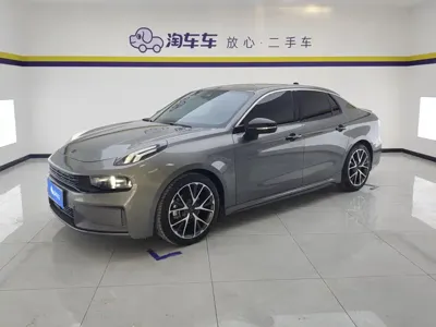 Lynk & Co 03