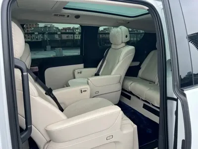Li Auto Li MEGA