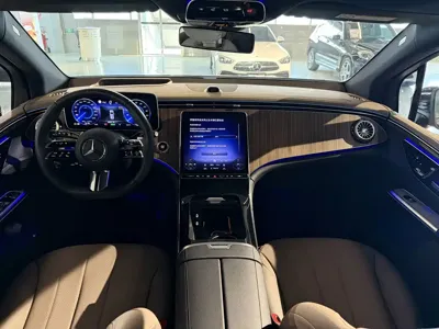 Mercedes-Benz EQE SUV