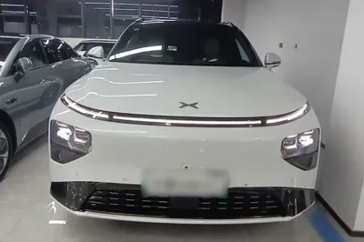 Xpeng G9