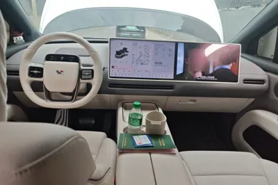 Li Auto Li Auto i6