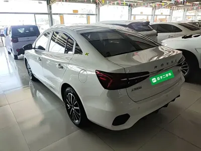 Roewe i5