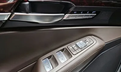 Genesis EQ900