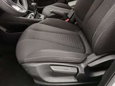 Roewe i5
